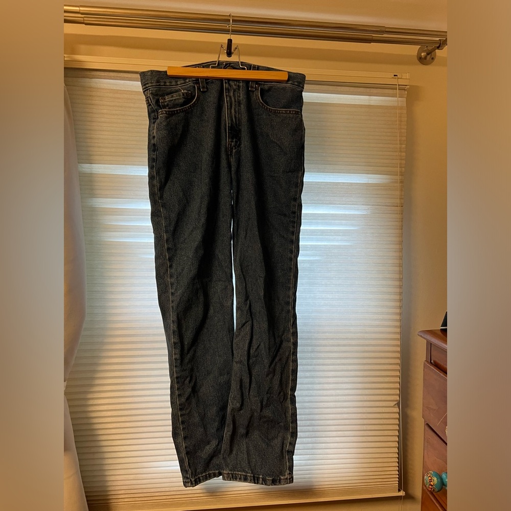 no rips skinny jeans (stayed in the dryer for awhile that’s why it’s so wrinkly)